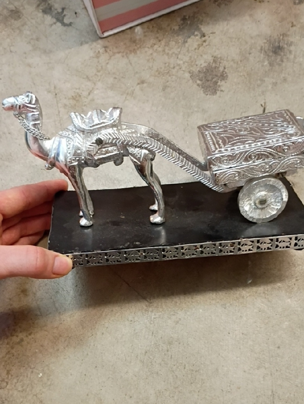 Silver Camel Pull Cart Figurine on Black Base - Picture 2 of 2